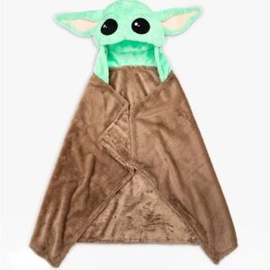 Baby Yoda Plush Cozy Fleece Blanket With Yoda Hood Brown and Green Star Wars